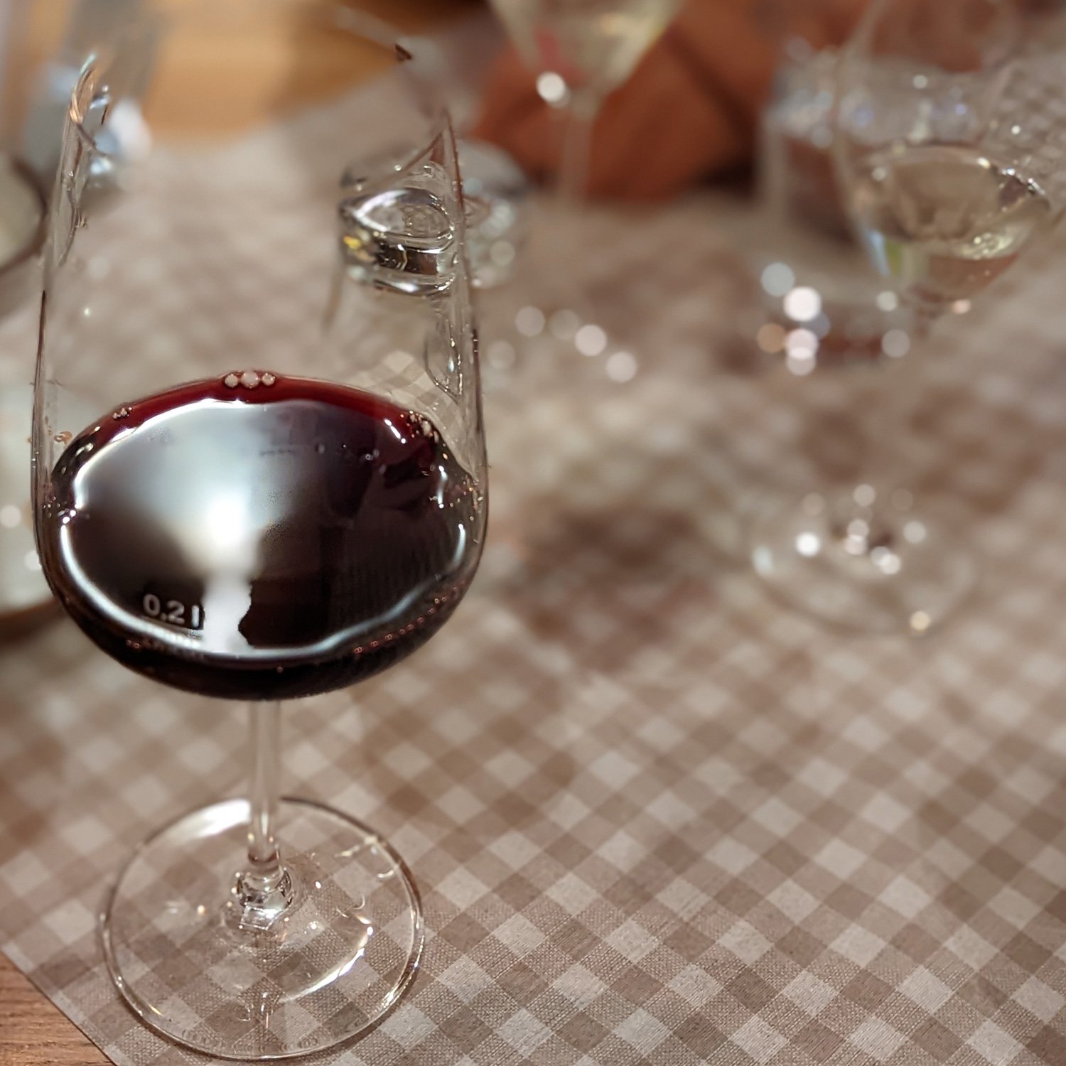 Ausgezeichnet köstlicher Rotwein