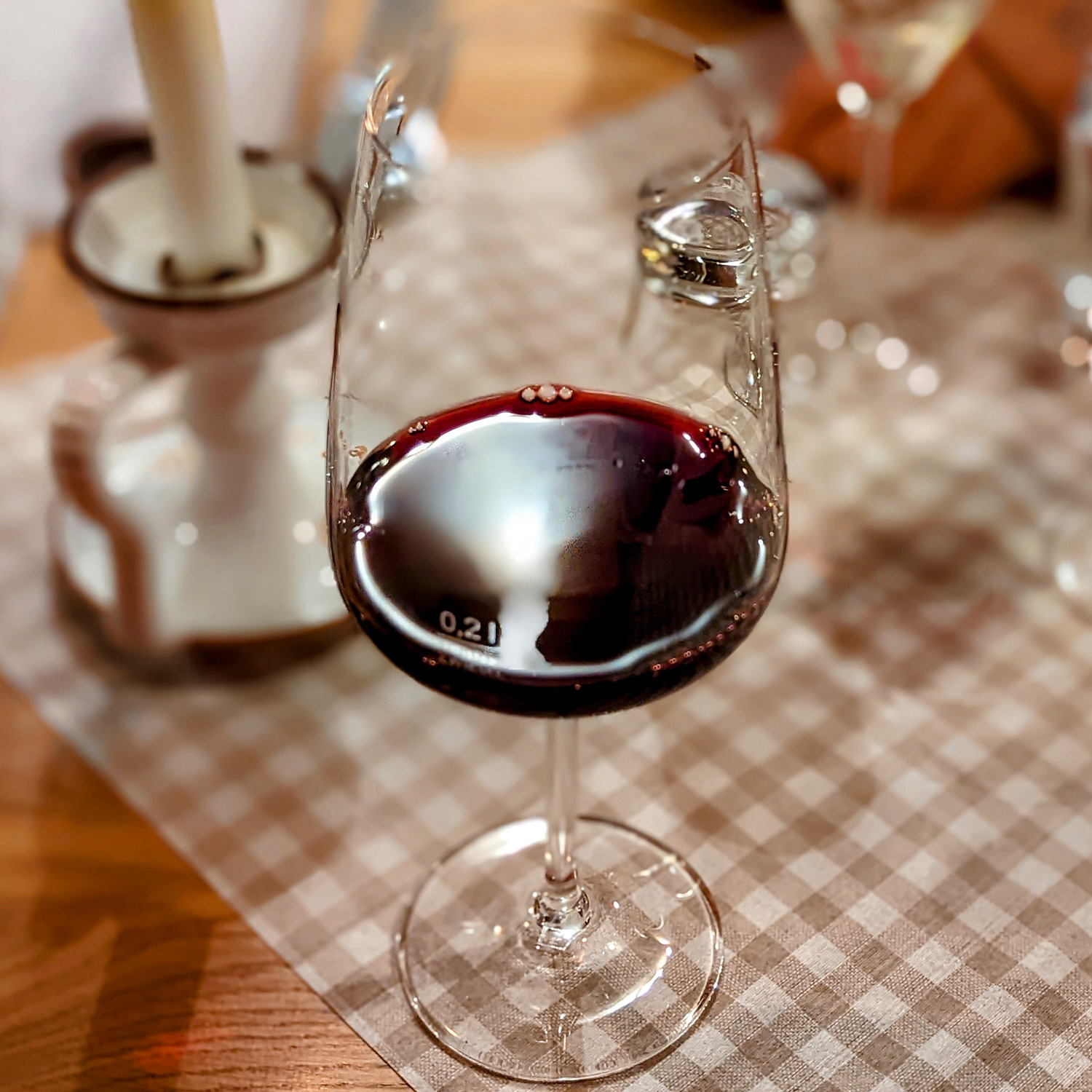 Ausgezeichnet köstlicher Rotwein