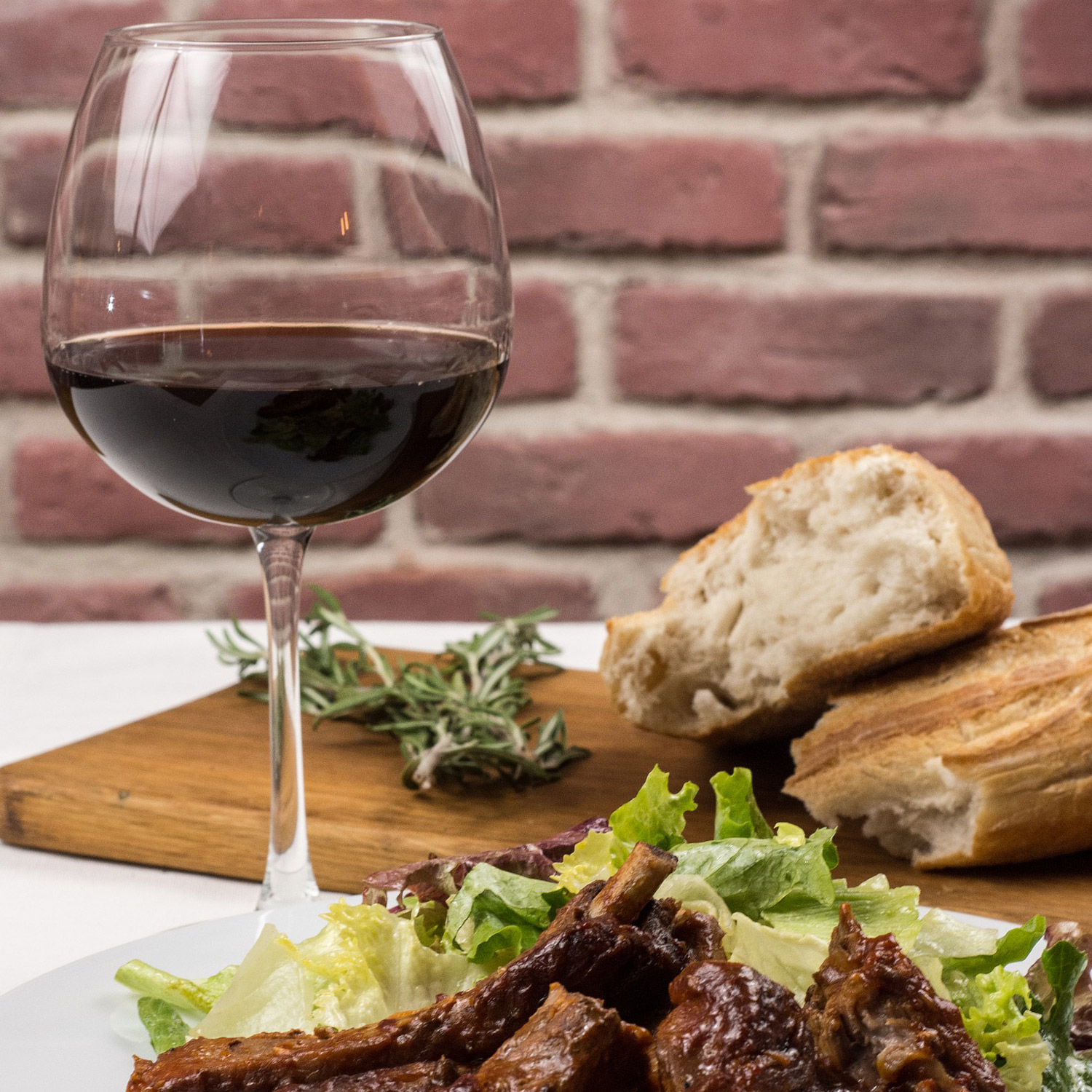 Ausgezeichnet köstlicher Rotwein