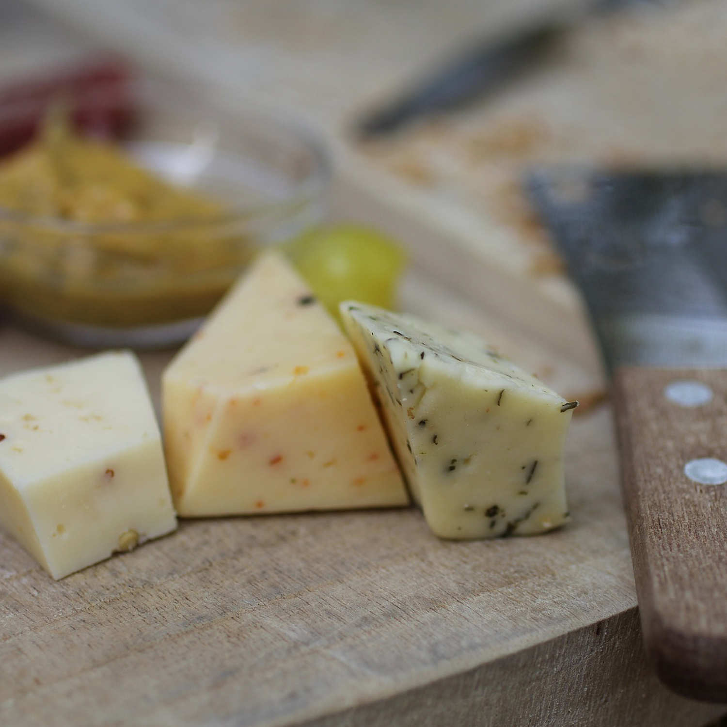 Käseteller als Weinbegleitung