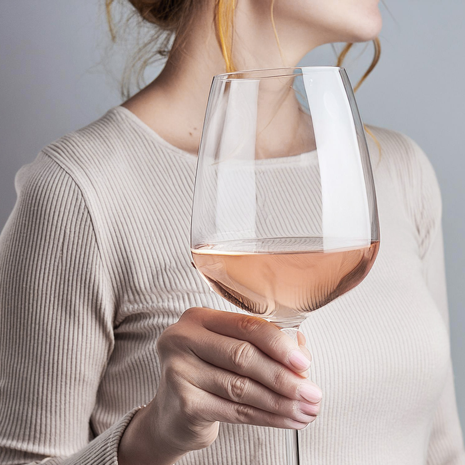 Genießen Sie diesen erfrischenden Roséwein