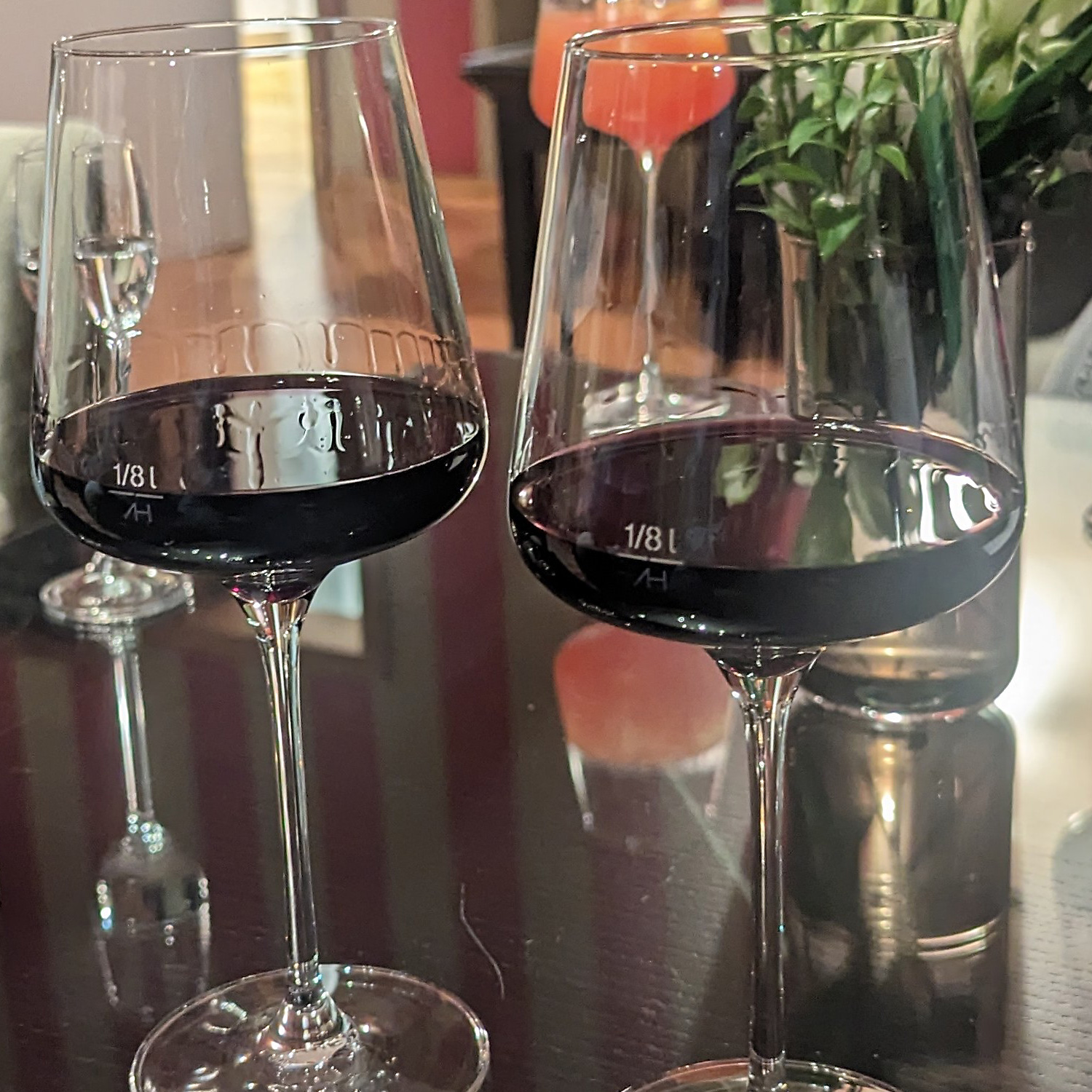 Ausgezeichnet köstlicher Rotwein