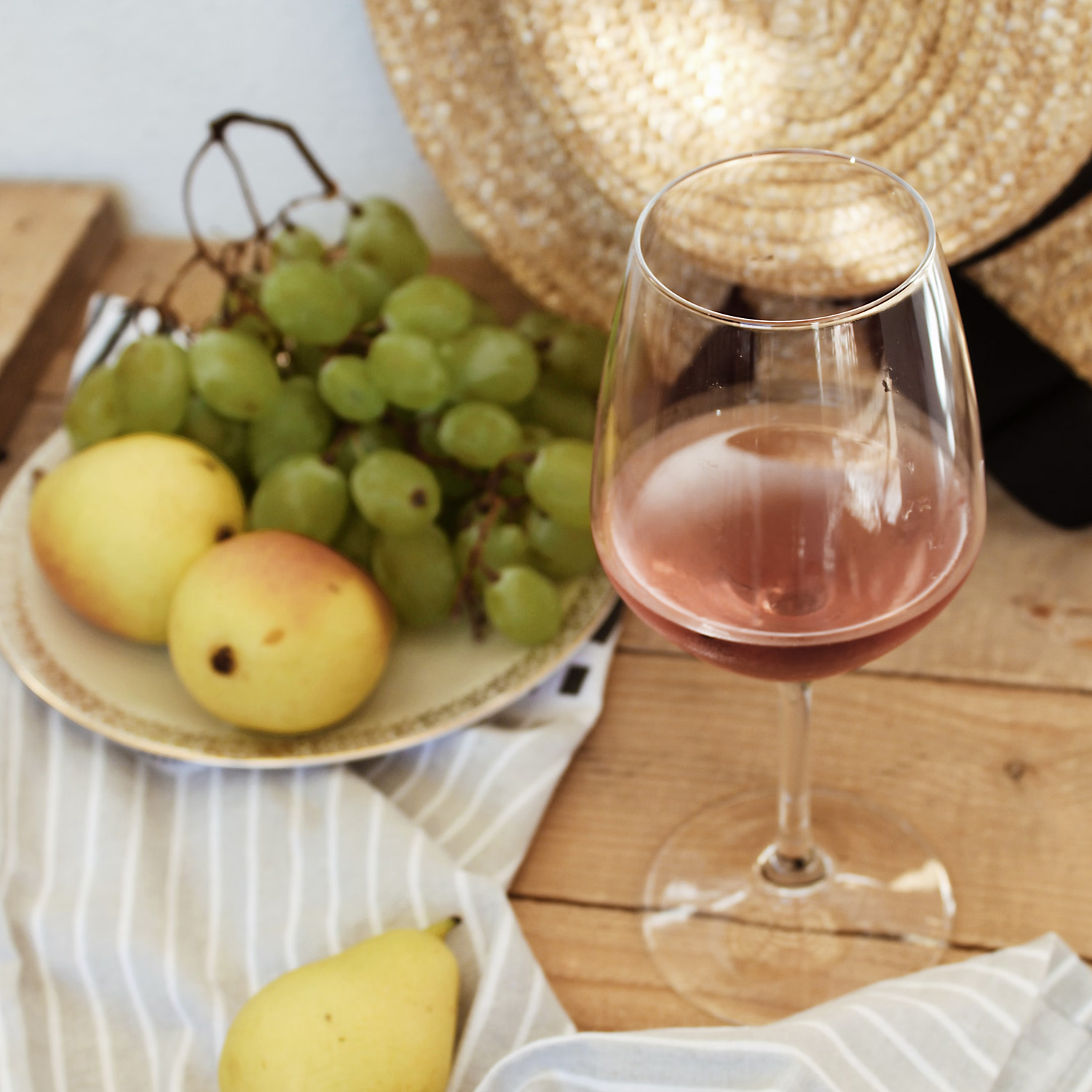 Genießen Sie diesen erfrischenden Roséwein