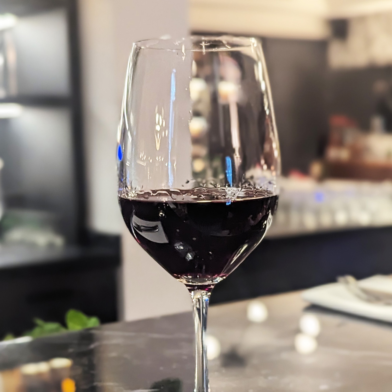 Ausgezeichnet köstlicher Rotwein