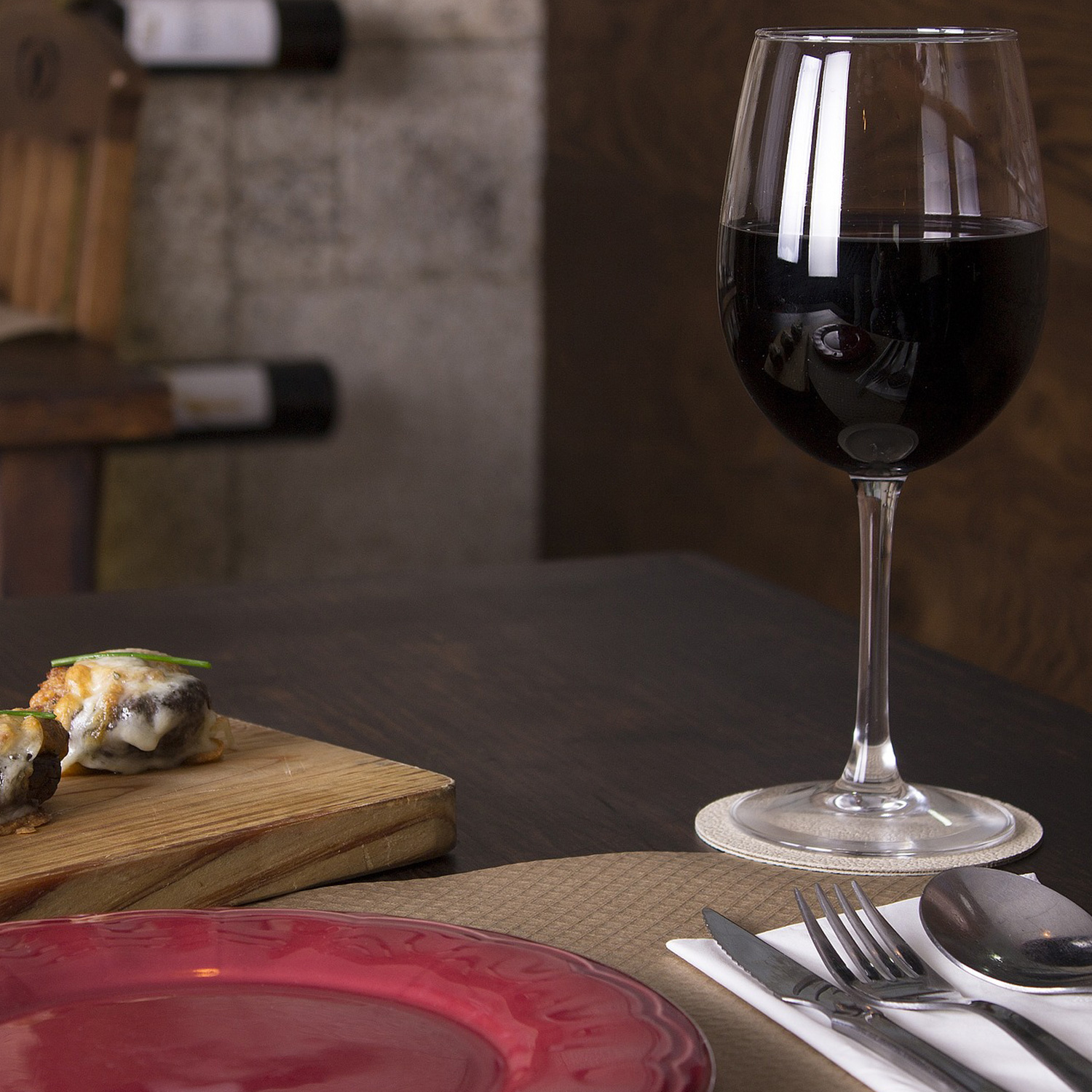 Ausgezeichnet köstlicher Rotwein